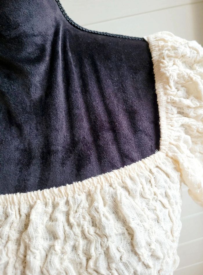 Joli haut Zara crème 36 - photo numéro 3