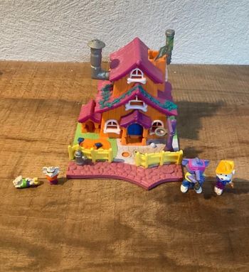 Polly pocket dog house 94 bluebird