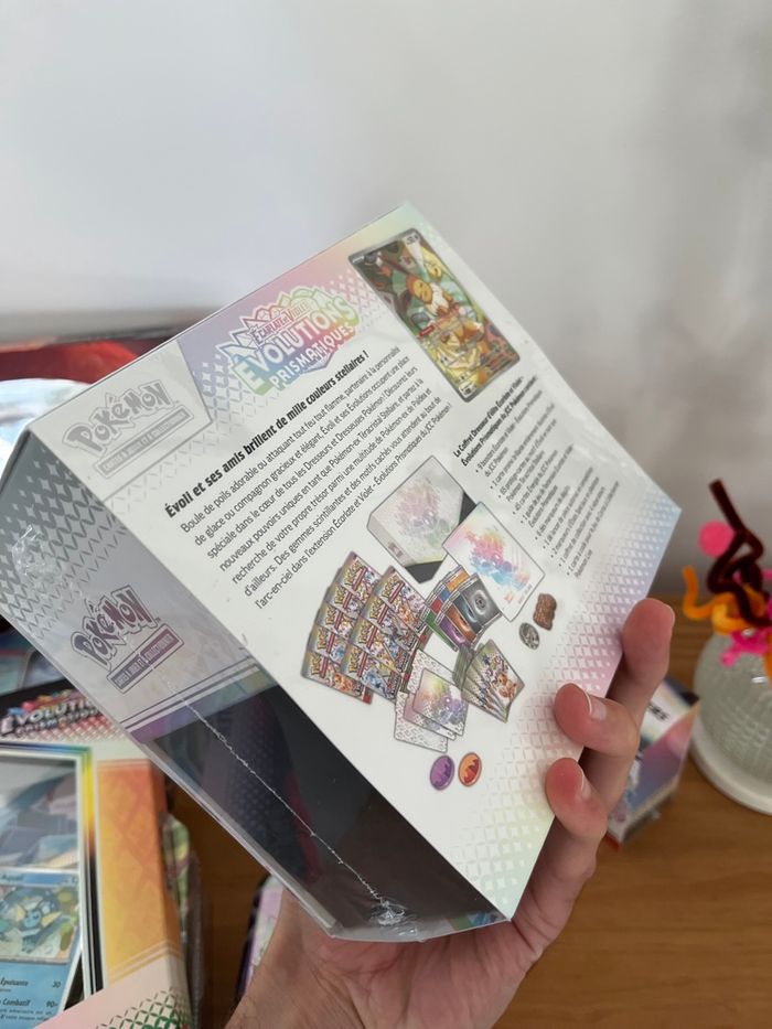 ETB Pokémon évolution prismatique - photo numéro 3
