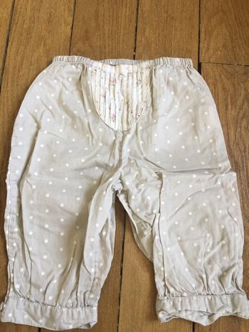 Joli pantacourt léger beige à pois blanc/DPAM /6m