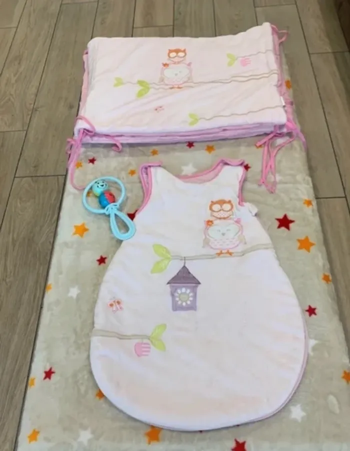 Lot Gigoteuses hiver 0-6 mois + Tour de Lit Coordonné Velours Rose Babies’R’Us - photo numéro 6