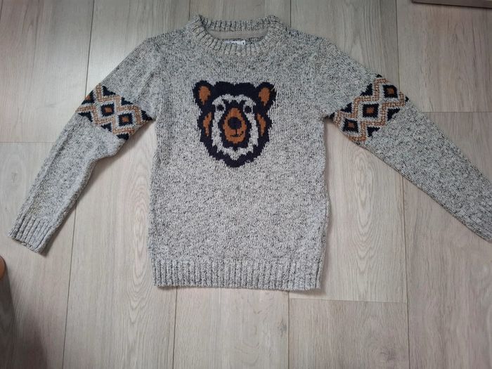 Pull fin ourson gris Gémo 8 ans