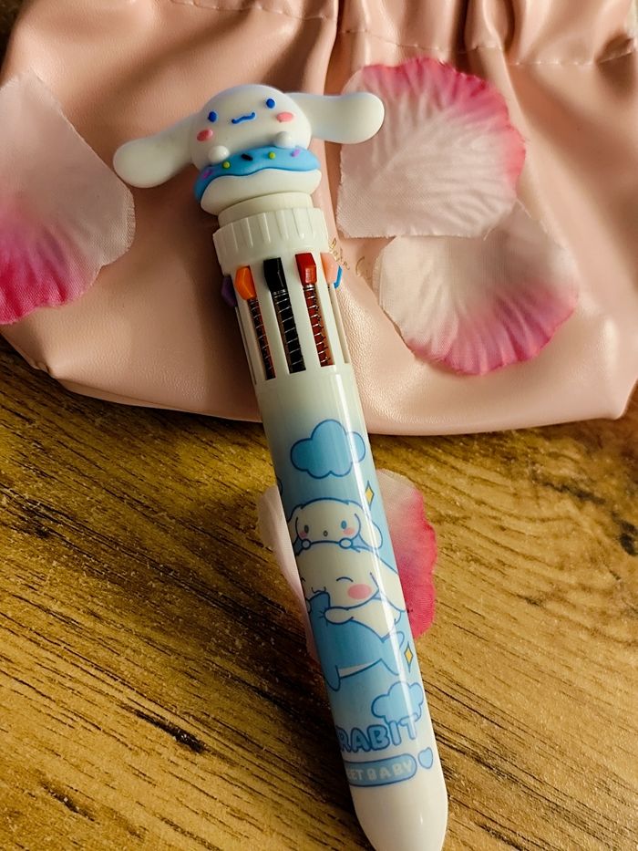 crayon 10 couleurs sanrio kawaii Cinamorole