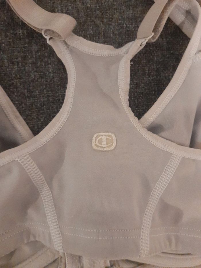 Soutien gorge de sport - photo numéro 3