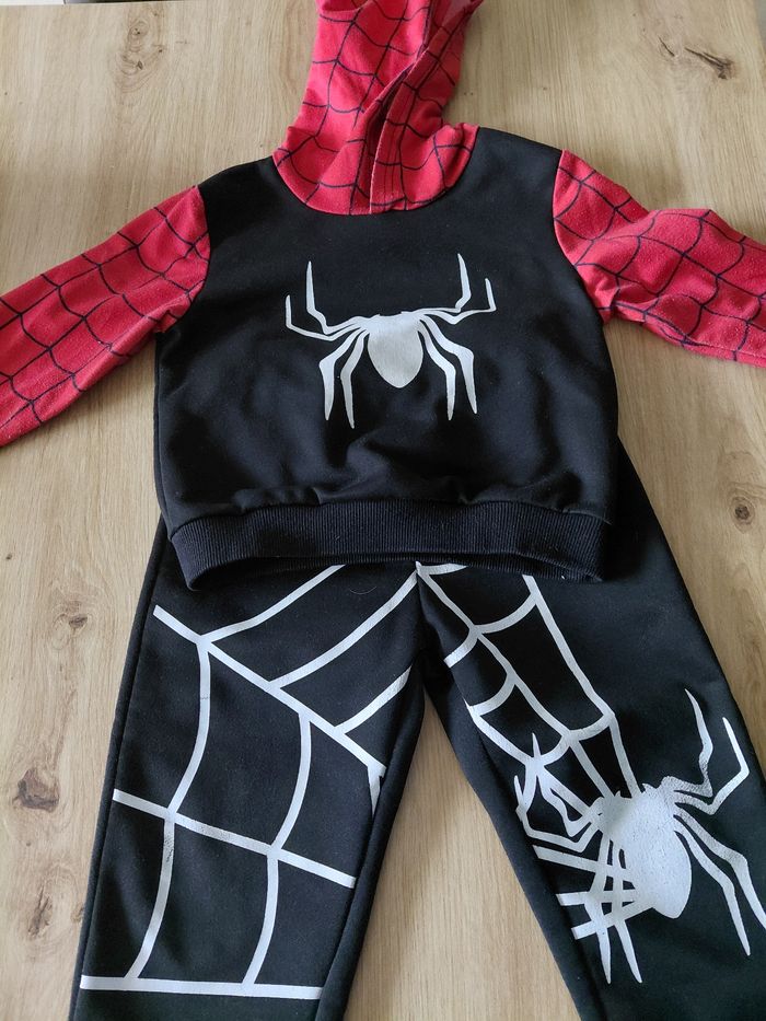 Ensemble spiderman