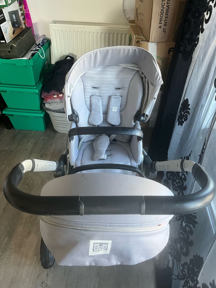 Poussette evolutwins de chez red castle - photo numéro 2