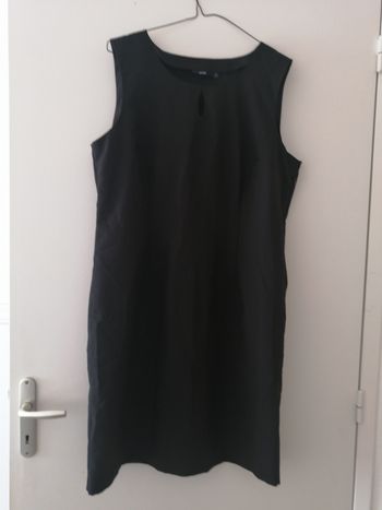 Robe noire