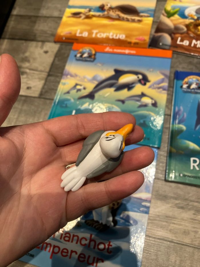 Lot livres + figurines - photo numéro 17