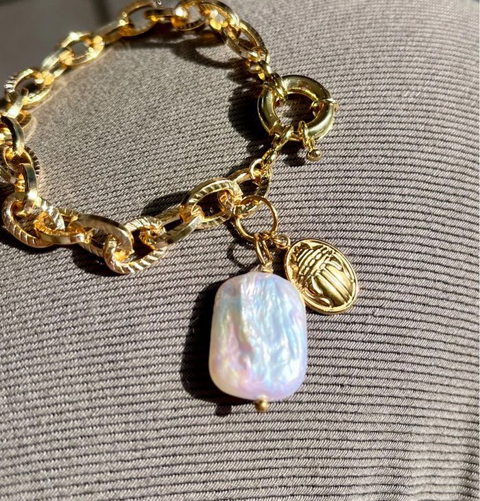 Bracelet talisman perle d’eau douce et amulette scarabée - photo numéro 6
