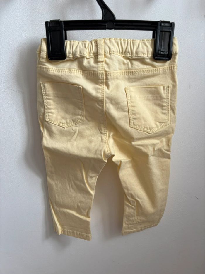 Pantalon jaune pastel 9 mois - photo numéro 3