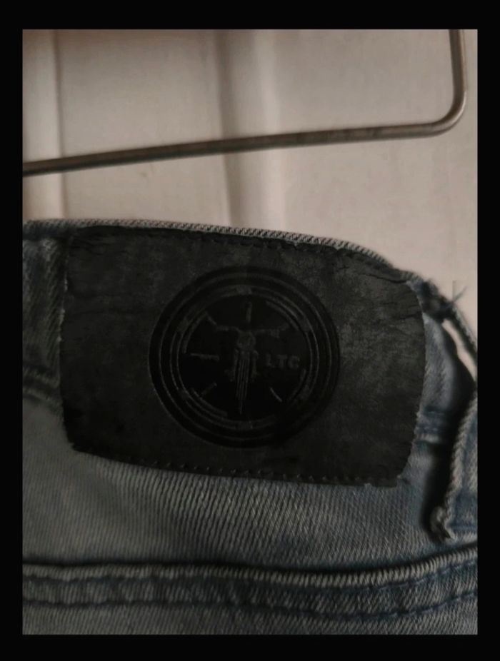 Jeans garçon 10ans Le Temps des cerises 🍒 bon état - photo numéro 9