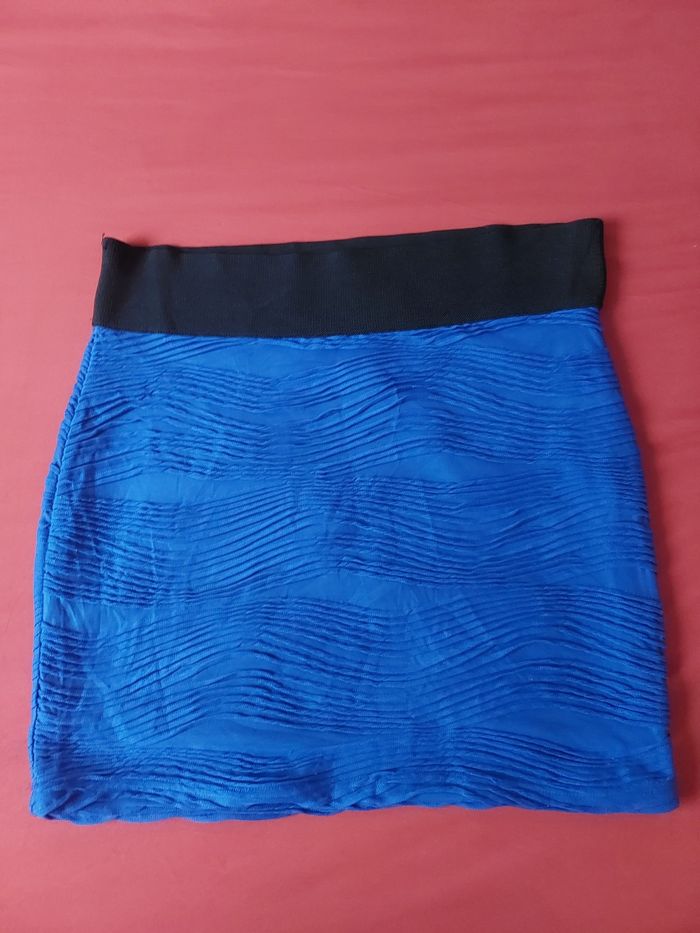 Jupe courte bleue Dynamite/Taille L - photo numéro 2