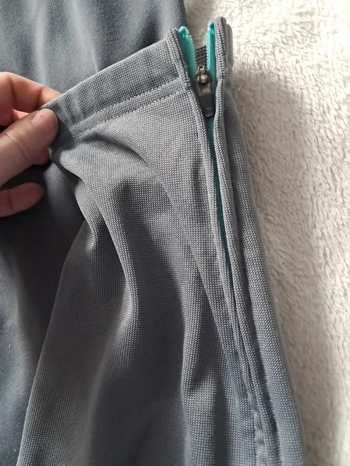Pantalon jogging taille s - photo numéro 3