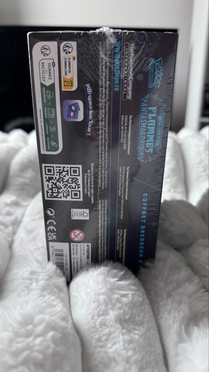 Pokémon Etb Flammes fantasmagoriques - photo numéro 5