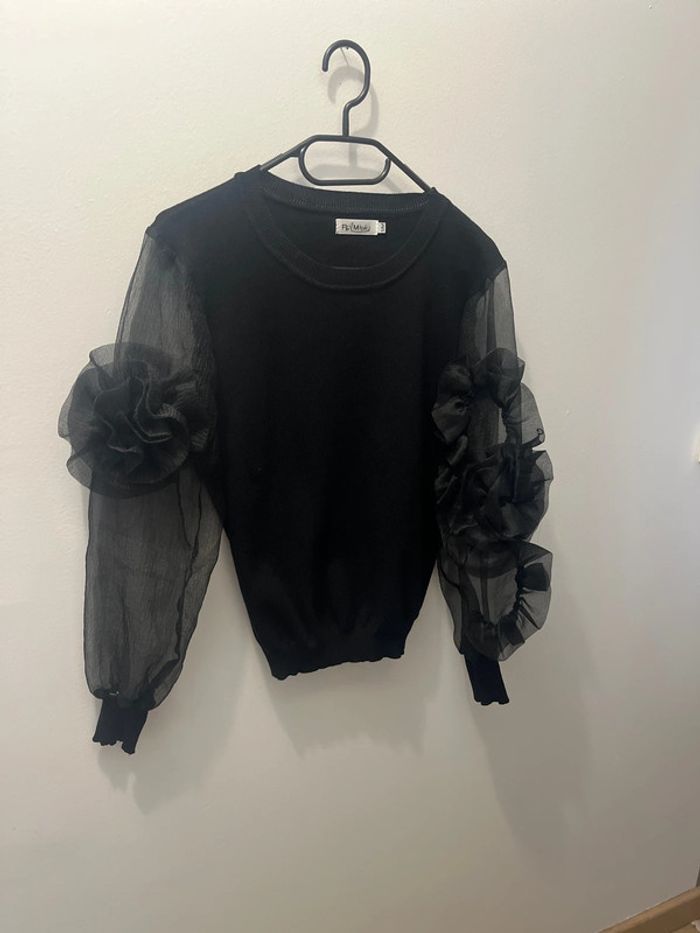 Pull noir original avec manches transparentes taille S/M