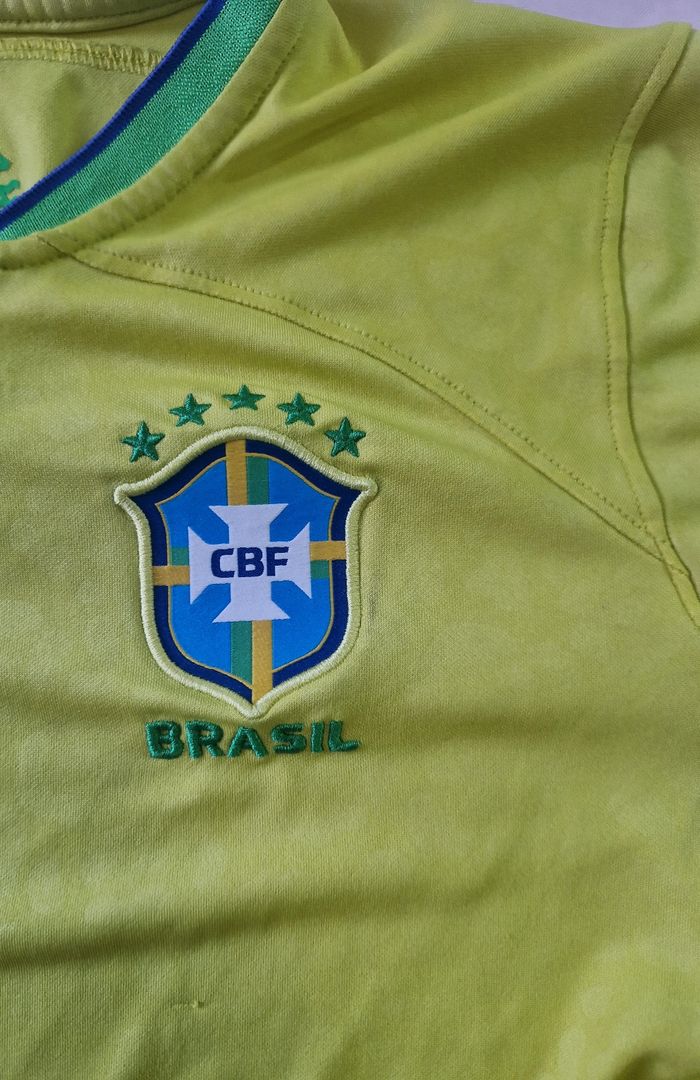 Maillot / tee-shirt garçon  , football  , Brasil  , taille 14 ans - photo numéro 9