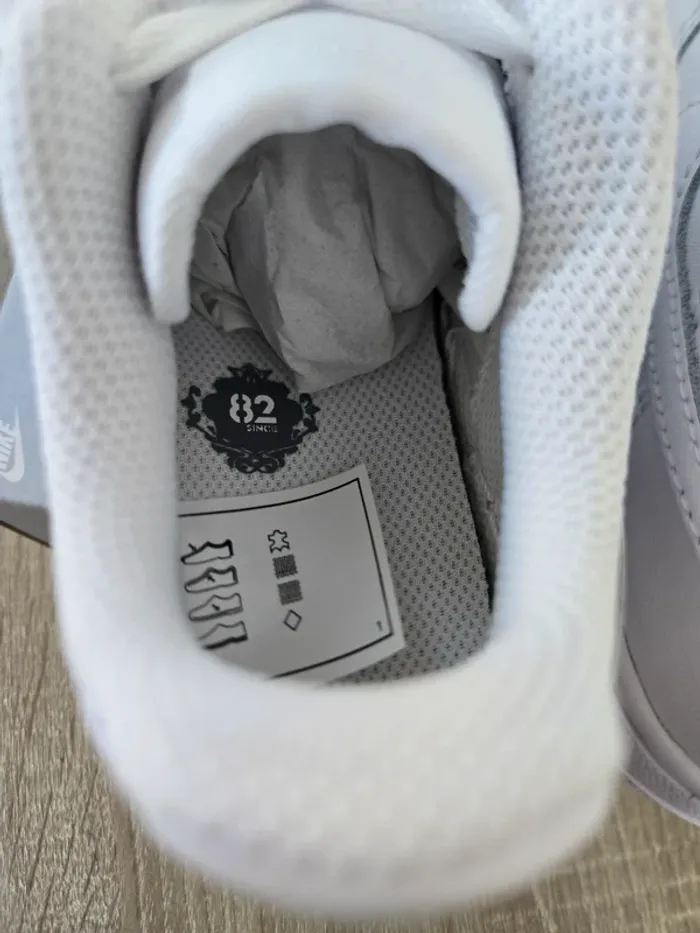 Nike force 1 taille 28 neuves blanches - photo numéro 5