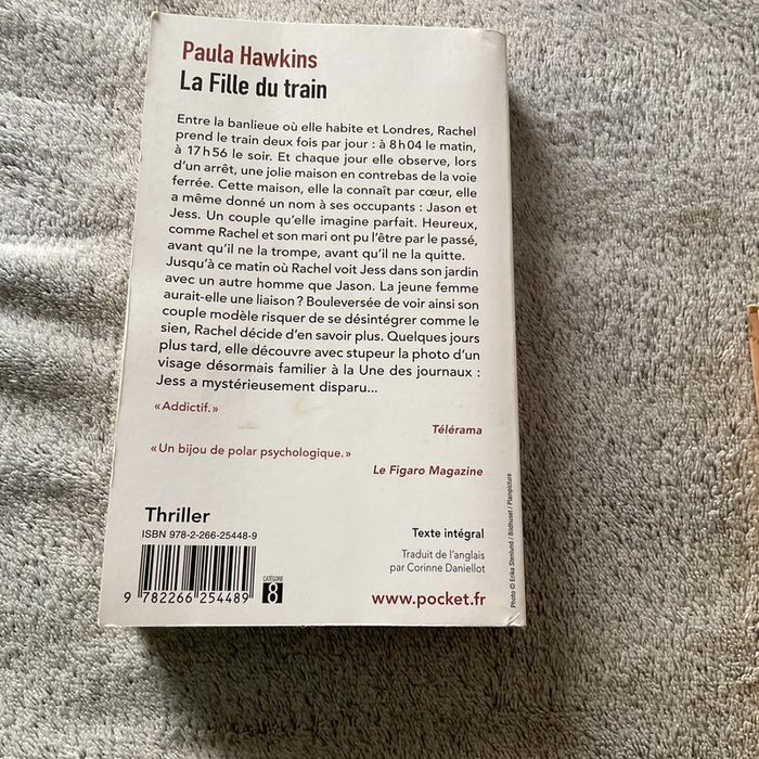 #la fille du train Paula Hawkins ( - photo numéro 3