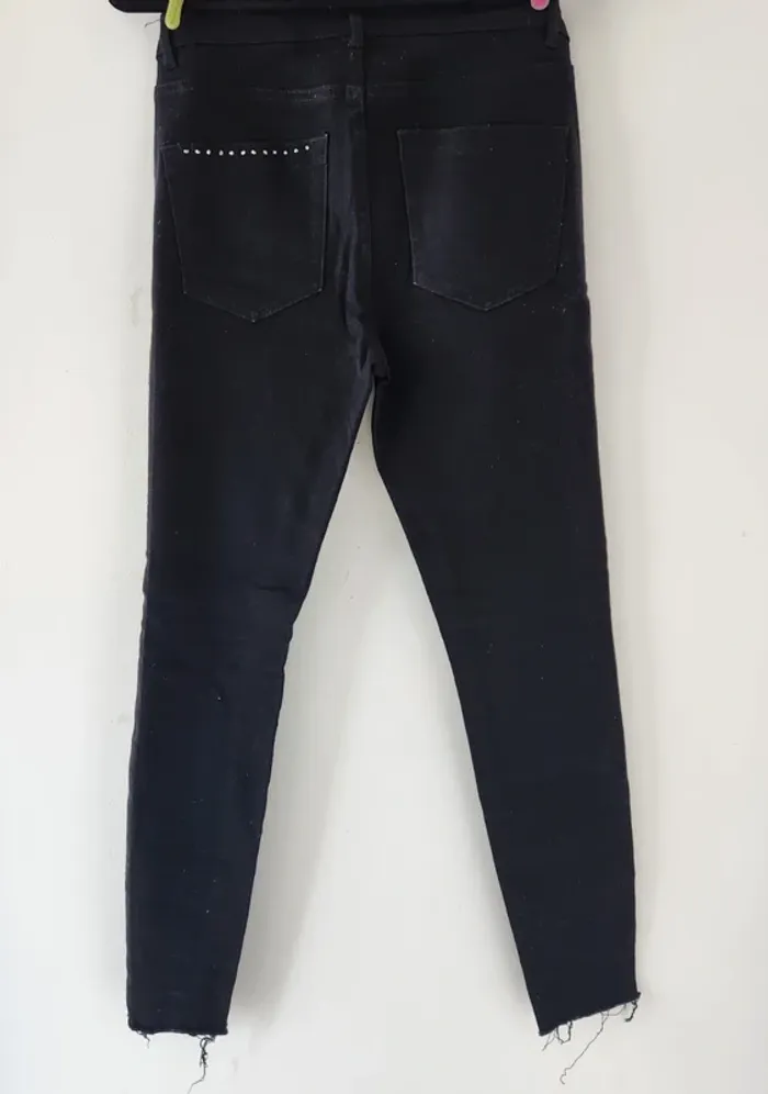 🖤 Jean skinny noir à strass - NEXT - Taille 38 - photo numéro 3