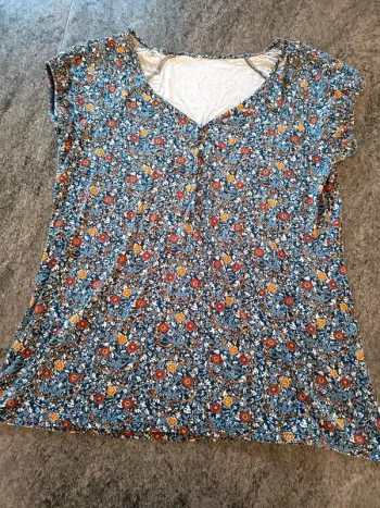 Blouse taille 40 sans marque