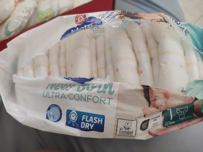Couche taille 1 + tétine - photo numéro 4