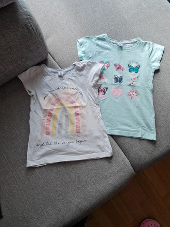 Lot 2 t-shirts
