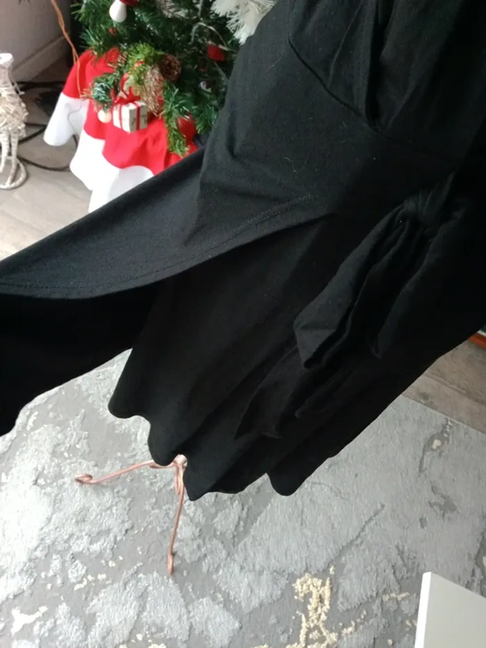 Robe noir - photo numéro 5