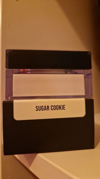 Hudabeauty poudre sugar cookie easy bake 20g neuf jamais utilisé jamais ouvert