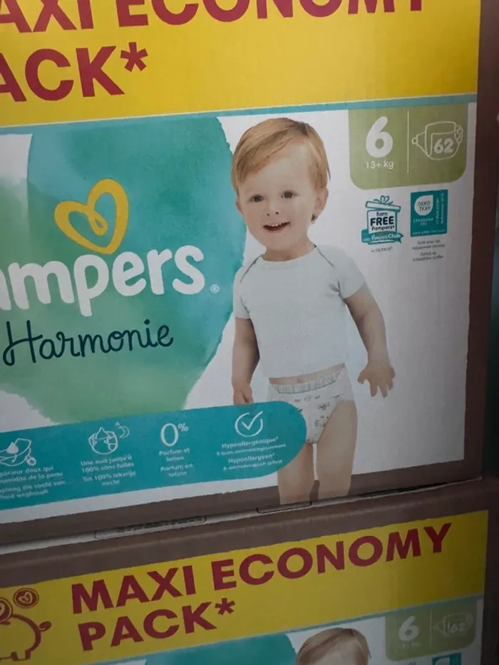 Lot de 2 cartons des couches Pampers harmonie taille 6 - photo numéro 2