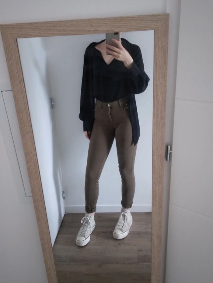 🌸Pantalon kaki cache cache neuf 29.99->17€🌸