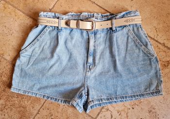 Short en jean clair
