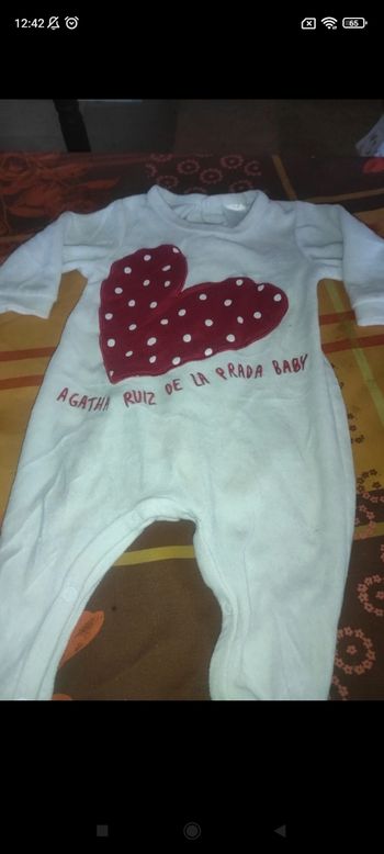 Très beau pyjama bébé e40
