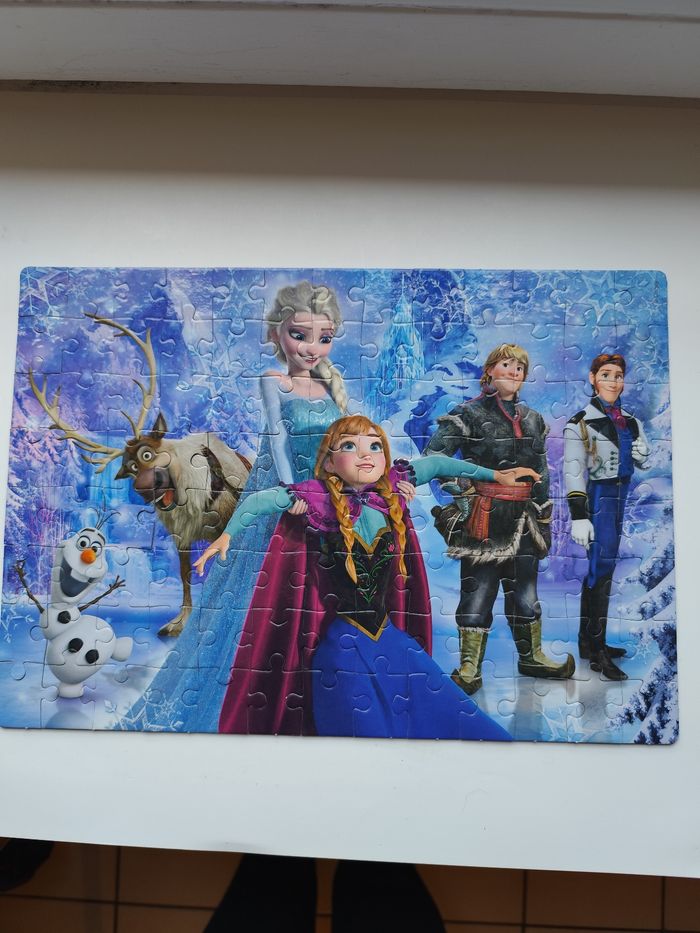 Puzzle reine des neiges 104 pièces