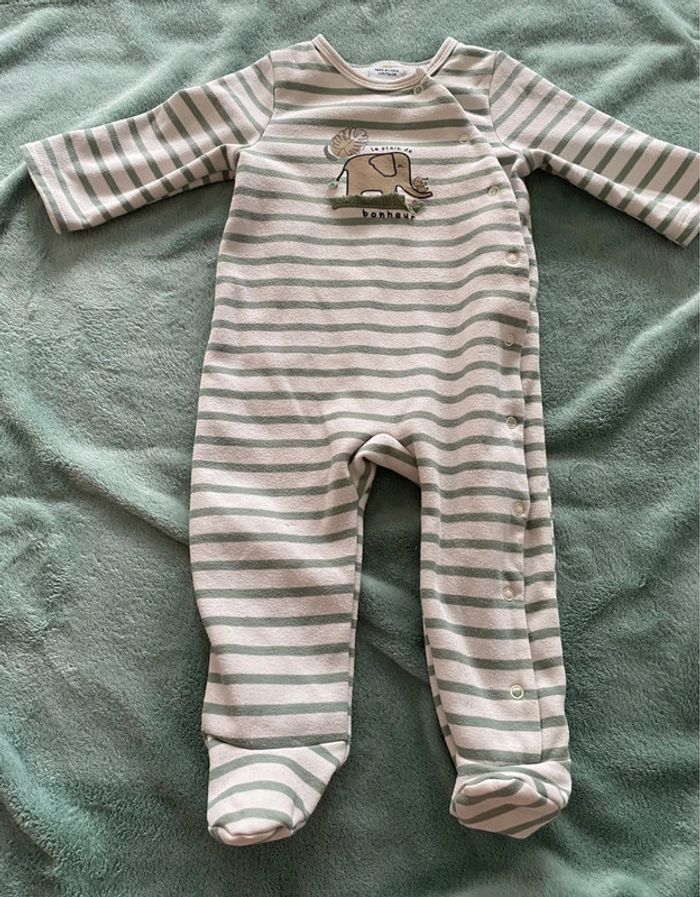 Lot pyjamas bébé 12mois - photo numéro 2