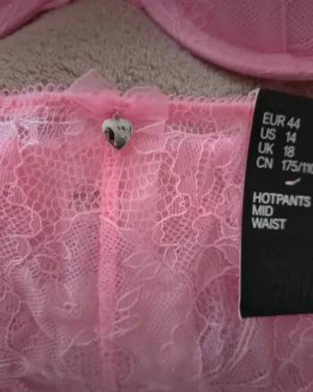 Ensemble lingerie rose clair H & M Neuf