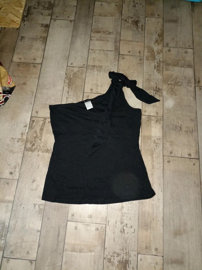 Haut une bretelle 36