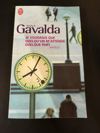 Livre Je voudrais que quelqu'un m'attende quelque part