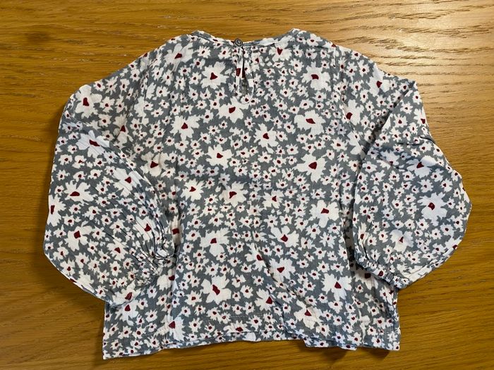 Mango Blouse fleurie turquoise/bordeaux Taille 18/24 mois - photo numéro 8