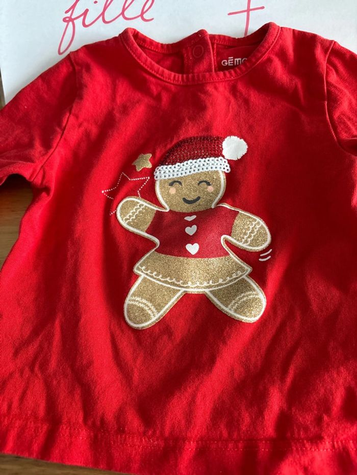 Lot robes et t-shirt de fête 🎄 - photo numéro 2