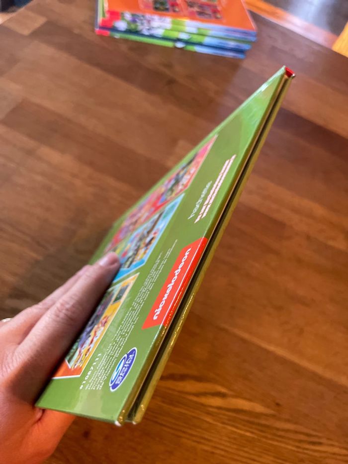 Livre La Pat Patrouille Paw Patrol L’ABC lettres chiffres formes et couleurs La lettre F Numéro 6 - photo numéro 6