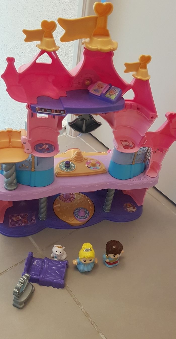 Chateau tut tut copains