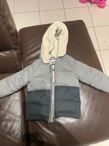 Manteau très chaud  24 mois