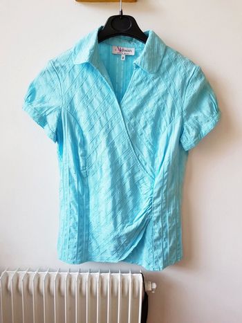 Haut style croisé bleu clair - T. 38