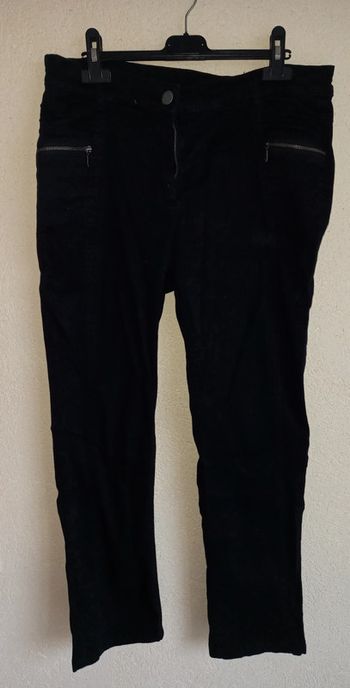 Pantalon taille 40