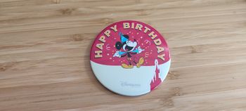 Badge anniversaire 2 Disneyland Paris