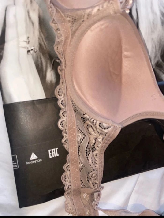 Soutien gorge - photo numéro 7