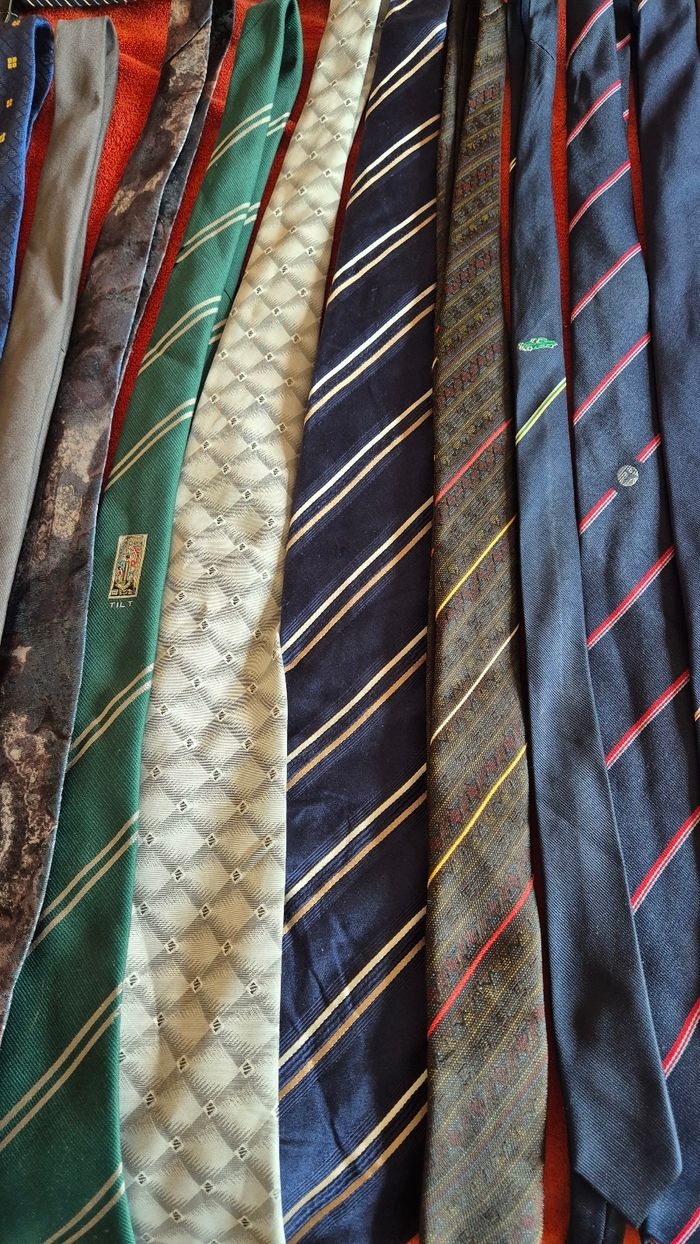 Lot de 38 cravates Vintage - photo numéro 9