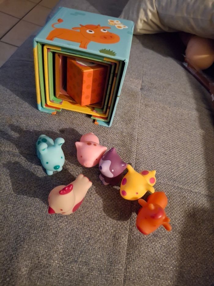 Jeu d.empilage avec animaux - photo numéro 2