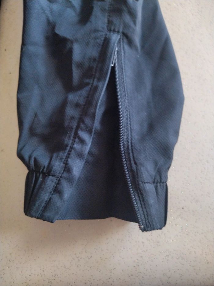 Jogging Lacoste véritable. Taille 4 ans.( 104 cm ) - photo numéro 11