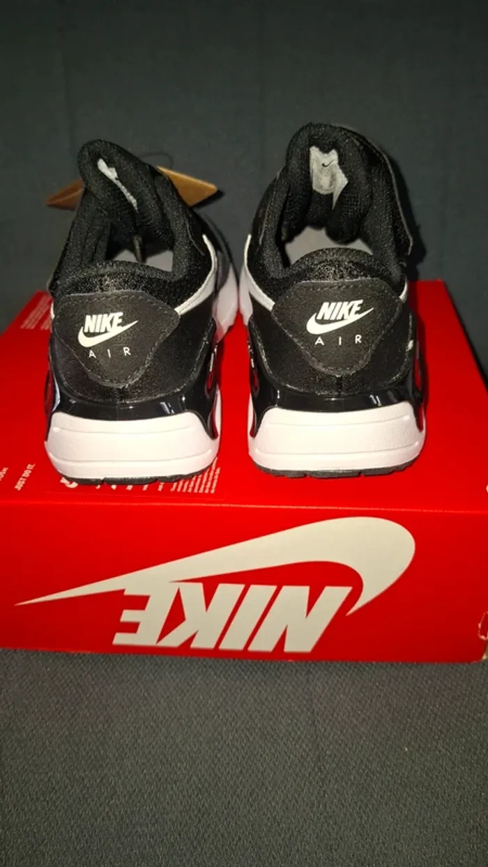 Baskets Air max - photo numéro 4